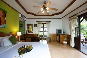 Salad Beach Resort