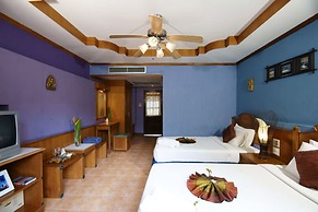 Salad Beach Resort