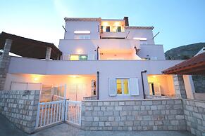 Villa Avantgarde B&B