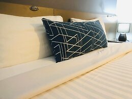 Parkway Motel