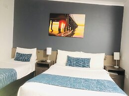 Parkway Motel