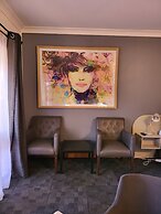 Parkway Motel