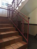 The Elegant Lodge