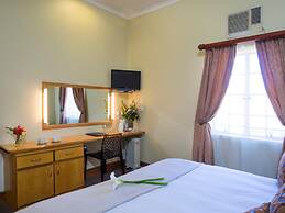 The Elegant Lodge