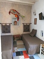Anthippi Guest House