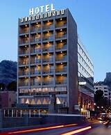 Hotel Reconquista