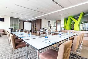 Hilton Garden Inn Bangkok Silom