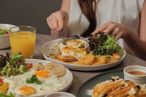 Hilton Garden Inn Bangkok Silom