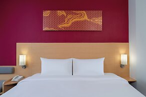 ibis Bangkok Riverside