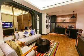 Java Paragon Hotel and Residences