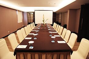 Java Paragon Hotel and Residences