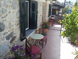 Hariklia Rent Rooms
