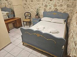 Hariklia Rent Rooms