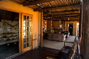Xaus Lodge