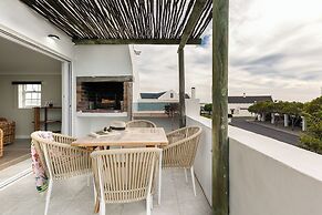Abalone Hotel & Villas