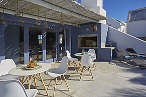 Abalone Hotel & Villas