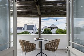Abalone Hotel & Villas