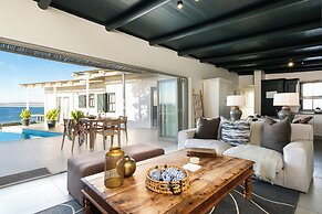 Abalone Hotel & Villas