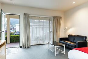 Jasmine Court Motel