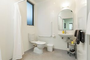 Jasmine Court Motel