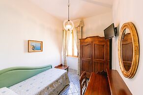 Hotel Toro