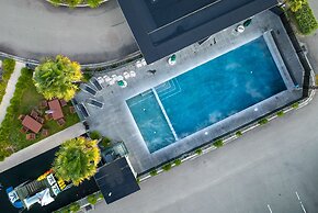 Regal Palms Resort