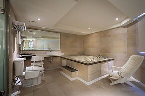 Delight Hotel