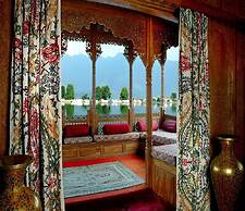 WelcomHeritage Gurkha Houseboats
