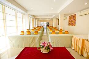Sinsuvarn Airport Suite