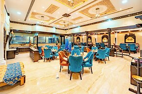Noor-Us-Sabah Palace