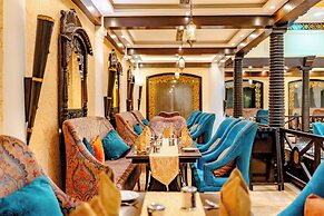 Noor-Us-Sabah Palace