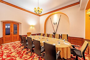 Noor-Us-Sabah Palace
