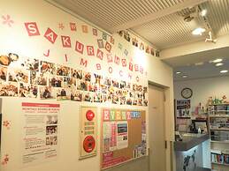 Sakura Hotel Jimbocho - Hostel