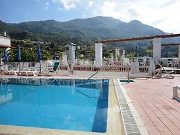 Hotel Candia