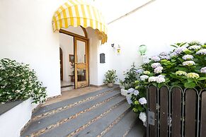 Hotel Candia