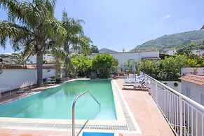 Hotel Candia