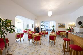 Hotel Candia