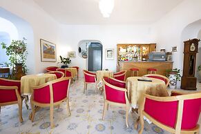 Hotel Candia