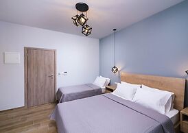 Idi Hotel