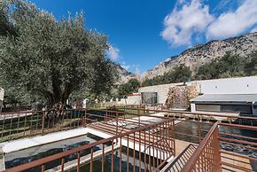 Idi Hotel