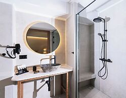 Idi Hotel