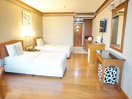 Bay Hotel Srinakarin