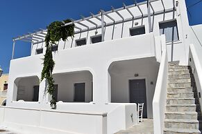 Zacharakis Studios