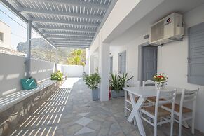 Zacharakis Studios