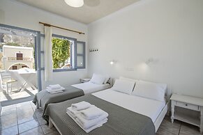 Zacharakis Studios