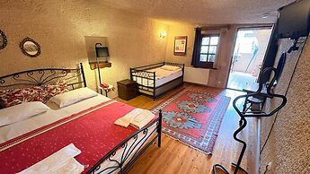 Nature Park Cave Hotel
