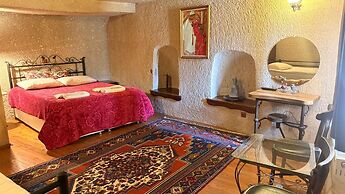 Nature Park Cave Hotel