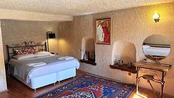 Nature Park Cave Hotel