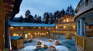 Boscone Suite Hotel