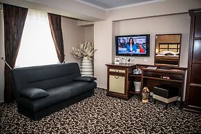 Hotel Megalos